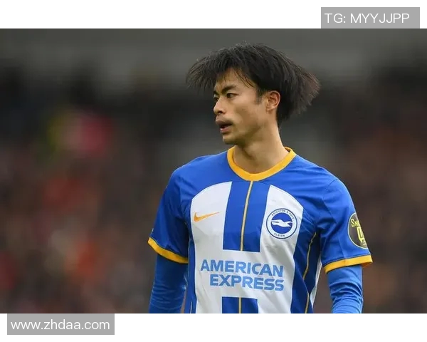 英超日本国脚与战犯合影引发争议俱乐部比赛在中国直播遭球迷抵制 英超日本国脚与战犯合影引发争议俱乐部比赛在中国直播遭球迷抵制